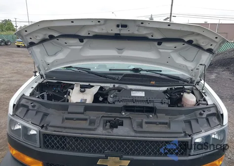 2021 Chevrolet Express Cargo Rwd 2500 Regular Wheelbase Wt from USA, damaged, VIN 1GCWGAFPXM1257893